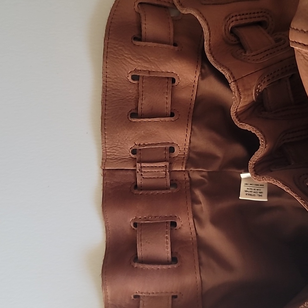 NWOT Old Navy Brown Leather Tote Bag - Picture 9 of 12